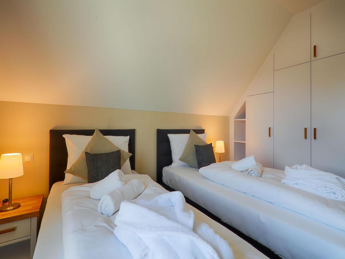 Reetland Am Meer - Luxus Reetdachvilla Mit 3 Schlafzimmern, Sauna Und Kamin F18 Дранске Екстер'єр фото